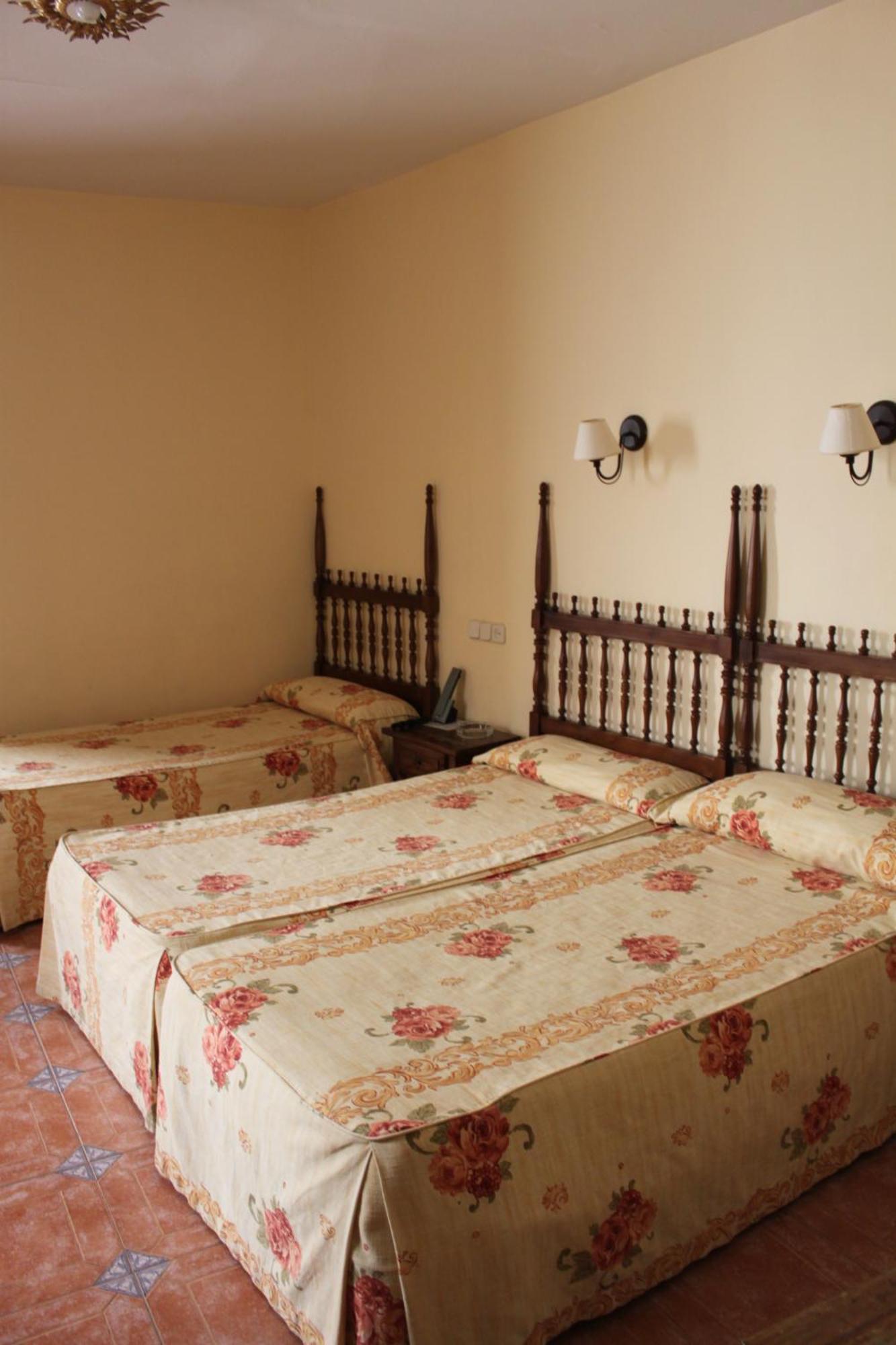 Hotel Rey Nino Ávila Екстериор снимка