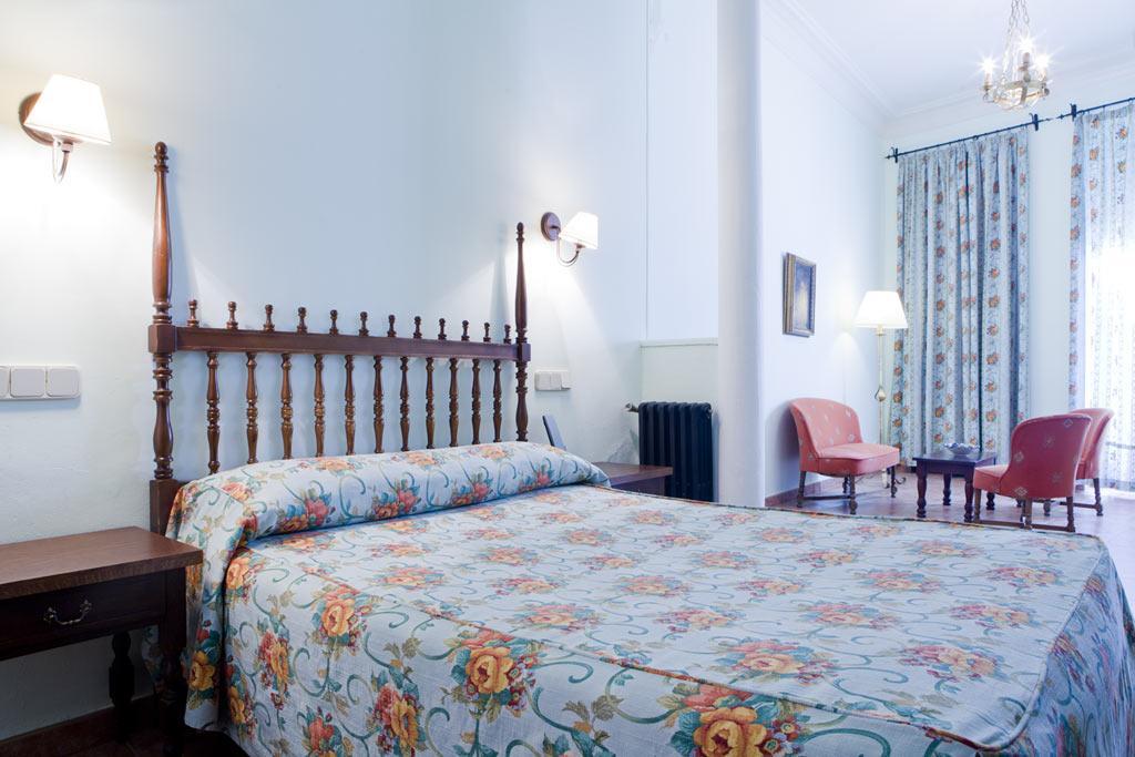 Hotel Rey Nino Ávila Екстериор снимка