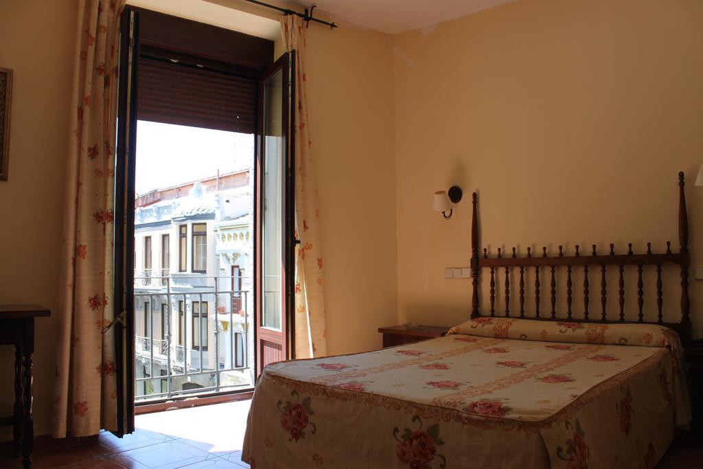Hotel Rey Nino Ávila Екстериор снимка
